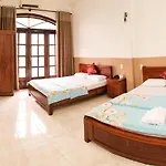 Oyo 751 K300 Hotel